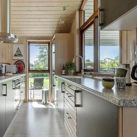 8563-grenaa-pilevej-18 *